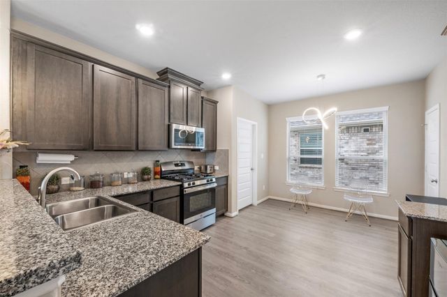 2802 Star Sky Way, Houston, TX 77045