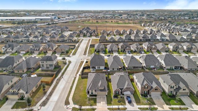 2802 Star Sky Way, Houston, TX 77045