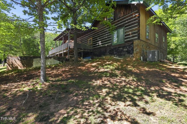 13544 Revera Drive, Mendota, VA 24270