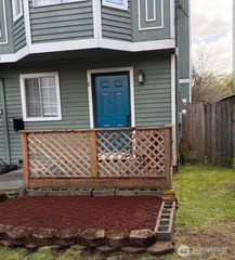 1915 E Spruce Street #B, Seattle, WA 98122