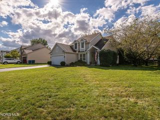 7825 Hawkins Court, Sylvania, OH 43560