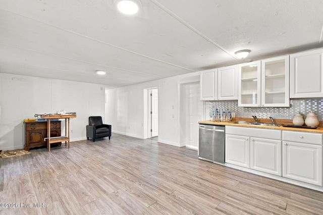 123 Rockledge Road, Wilmington, NC 28412