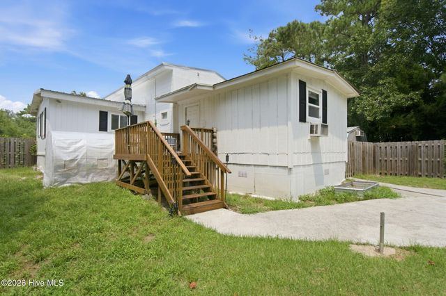 123 Rockledge Road, Wilmington, NC 28412