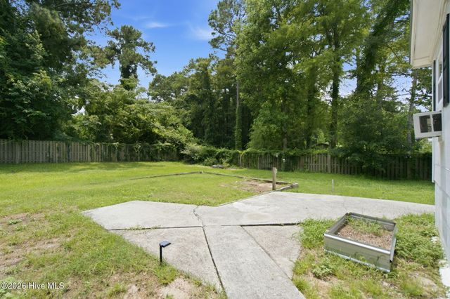 123 Rockledge Road, Wilmington, NC 28412