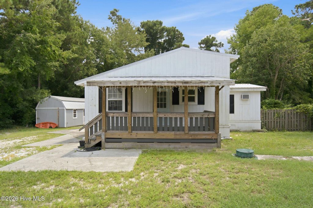 123 Rockledge Road, Wilmington, NC 28412