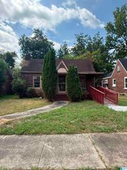 1809 SAINT CHARLES COURT SW, Birmingham, AL 35211