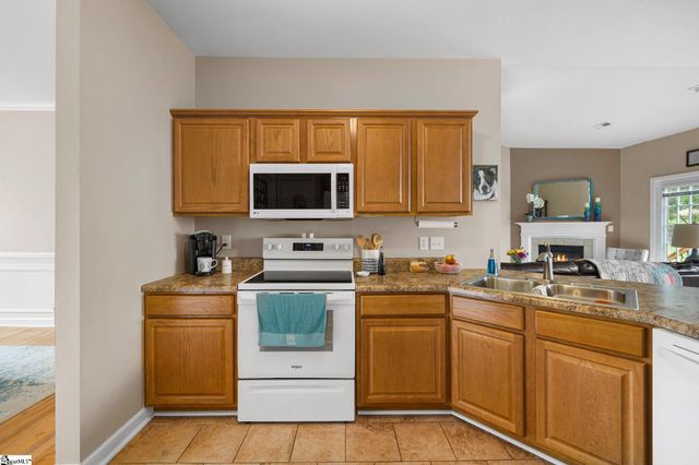 414 Landstone Terrace, Boiling Springs, SC 29316