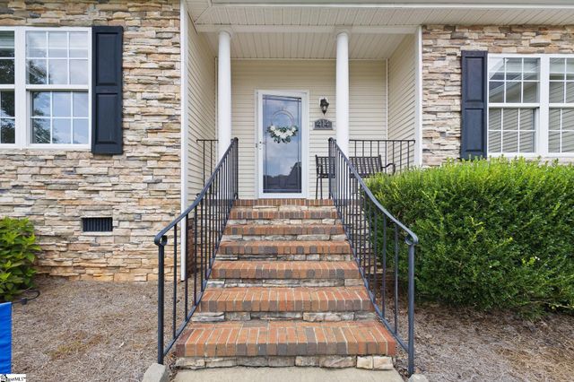 414 Landstone Terrace, Boiling Springs, SC 29316