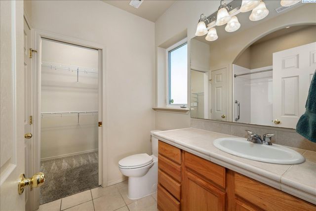 6007 Mia Ln, Pasco, WA 99301