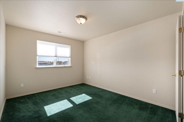 6007 Mia Ln, Pasco, WA 99301