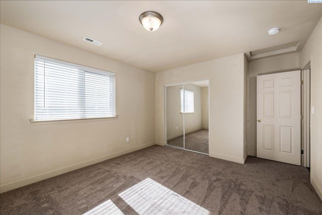 6007 Mia Ln, Pasco, WA 99301