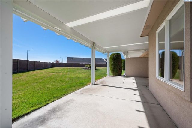 6007 Mia Ln, Pasco, WA 99301