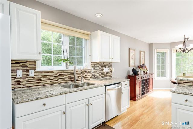 83 Fox Hollow 83, Avon, CT 06001