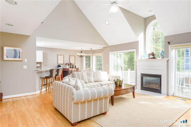 83 Fox Hollow 83, Avon, CT 06001