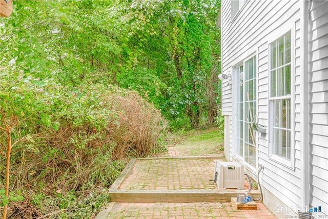 83 Fox Hollow 83, Avon, CT 06001
