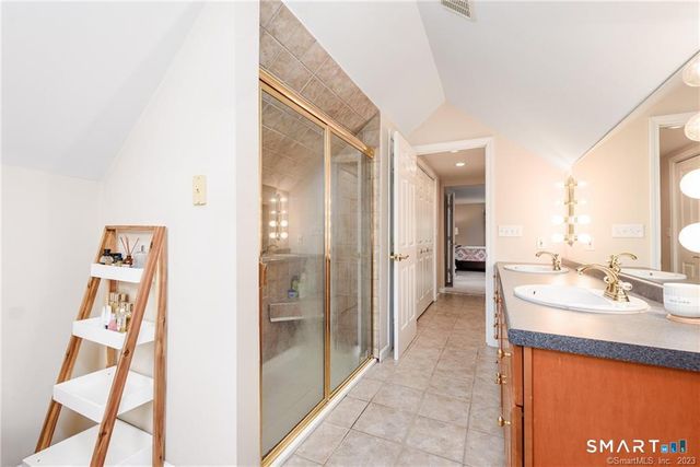 83 Fox Hollow 83, Avon, CT 06001