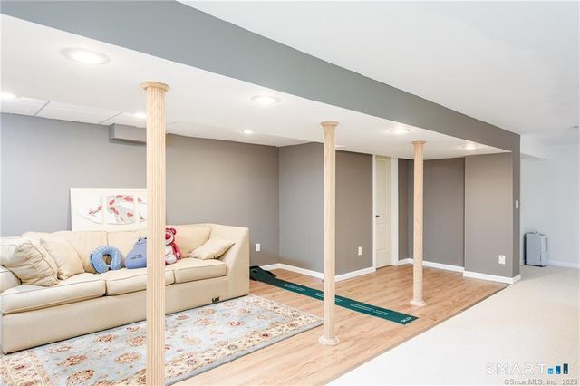 83 Fox Hollow 83, Avon, CT 06001