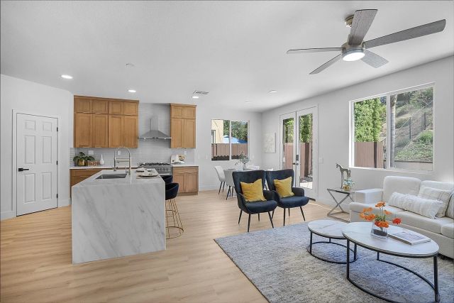 1120 Parkview Dr, Oceanside, CA 92057