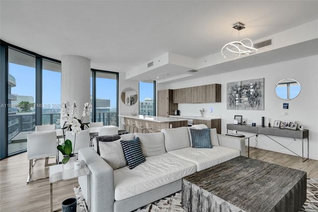 801 S Miami Ave 4901, Miami, FL 33130