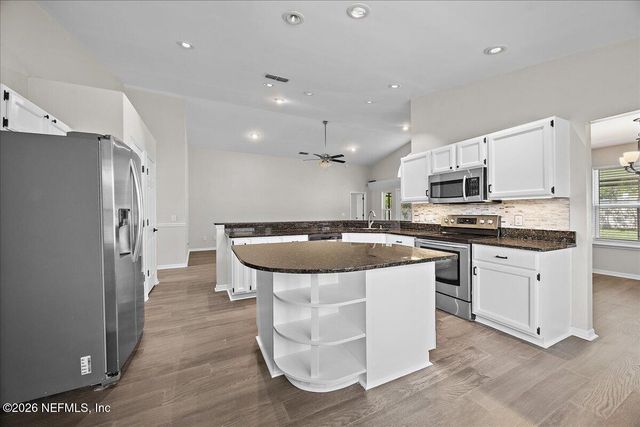 2120 ST MARTINS Drive E, Jacksonville, FL 32246