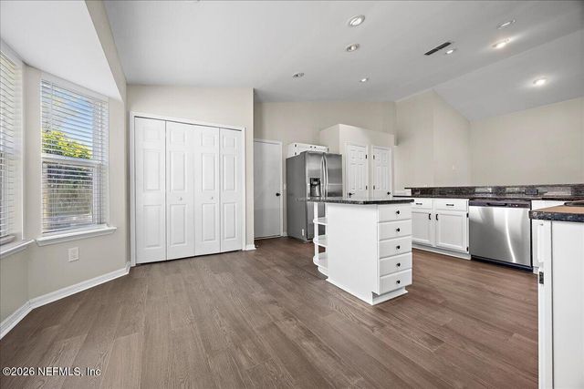 2120 ST MARTINS Drive E, Jacksonville, FL 32246