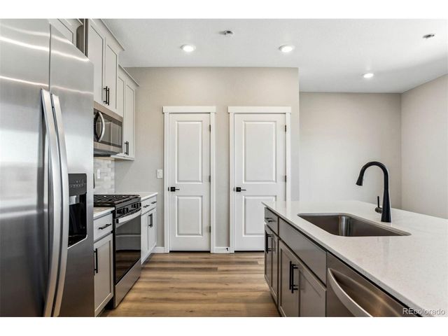 17949 E 93rd Pl, Commerce City, CO 80022