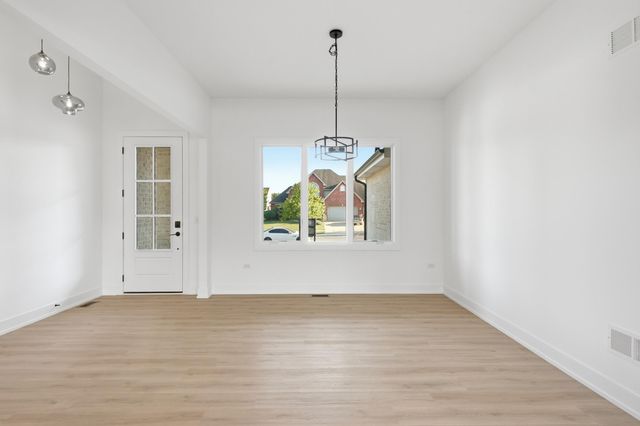 87 Primrose Drive, Dyer, IN 46311