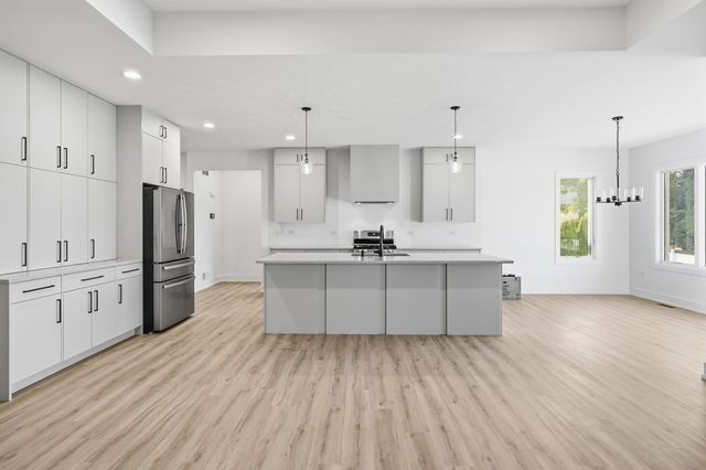 87 Primrose Drive, Dyer, IN 46311