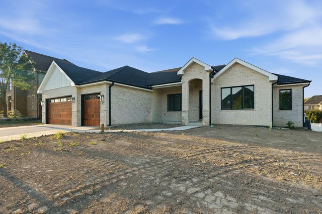 87 Primrose Drive, Dyer, IN 46311