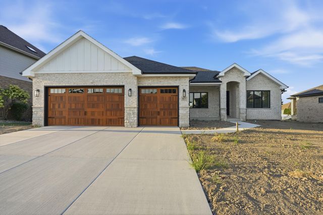 87 Primrose Drive, Dyer, IN 46311