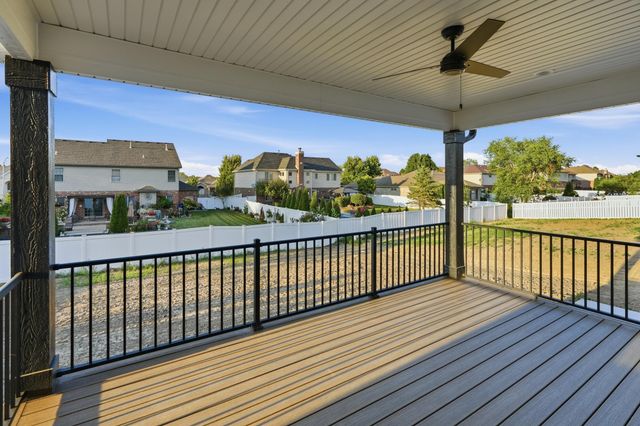 87 Primrose Drive, Dyer, IN 46311