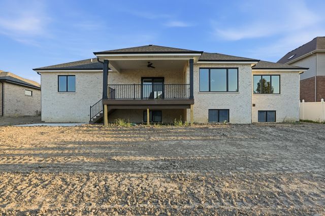 87 Primrose Drive, Dyer, IN 46311