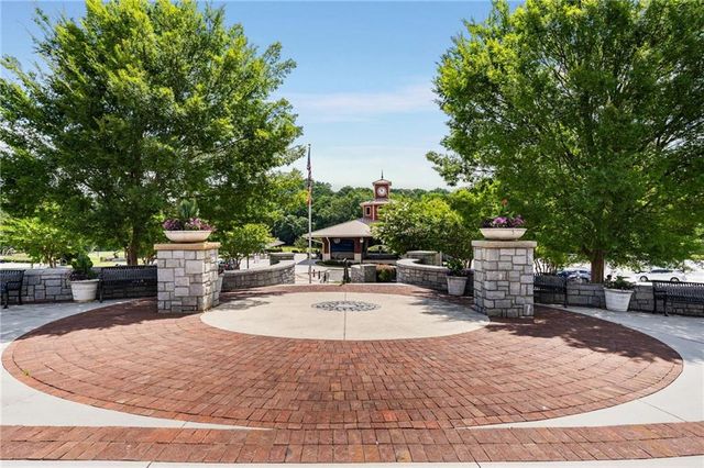 4406 Hale SW Drive, Lilburn, GA 30047