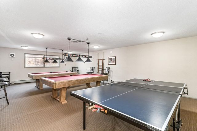 1601 N Innsbruck Drive NE 123, Fridley, MN 55432