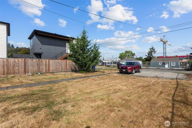 1621 E 32nd Street, Tacoma, WA 98404