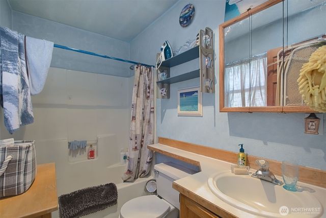 1621 E 32nd Street, Tacoma, WA 98404