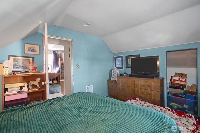 1621 E 32nd Street, Tacoma, WA 98404