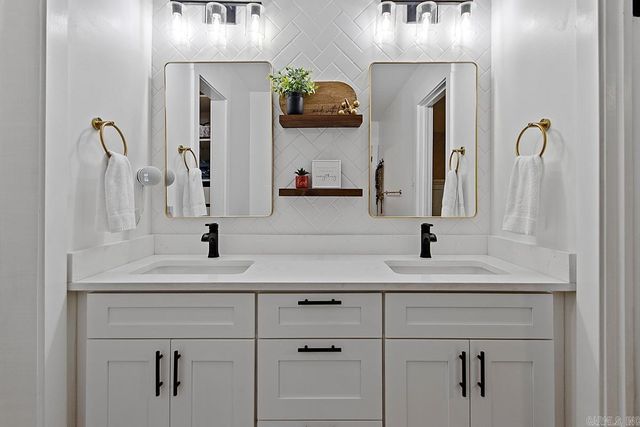 100 Horseshoe Drive, Sherwood, AR 72120