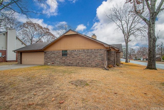 100 Horseshoe Drive, Sherwood, AR 72120
