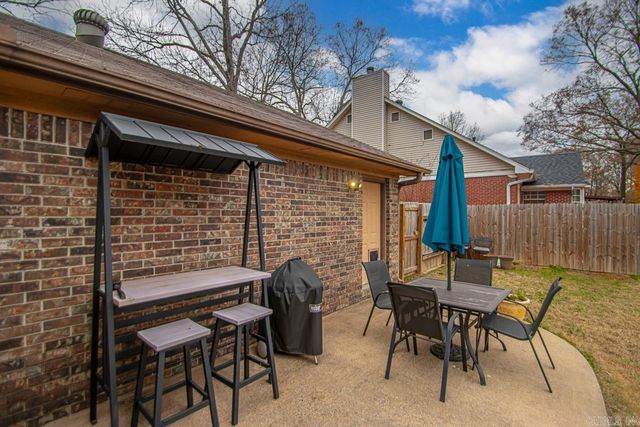 100 Horseshoe Drive, Sherwood, AR 72120