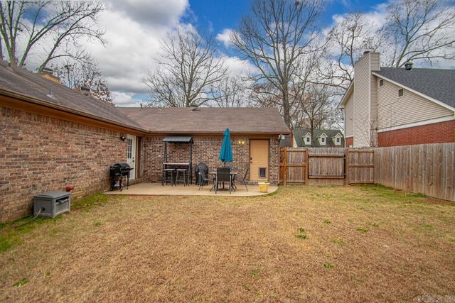 100 Horseshoe Drive, Sherwood, AR 72120