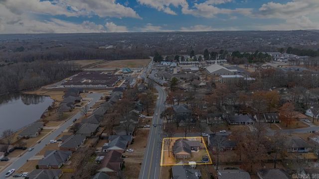 100 Horseshoe Drive, Sherwood, AR 72120