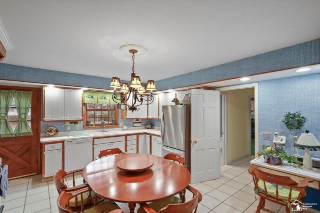 1629 Arbor Avenue, Monroe, MI 48162