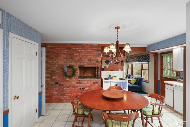 1629 Arbor Avenue, Monroe, MI 48162