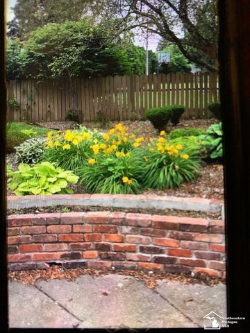 1629 Arbor Avenue, Monroe, MI 48162