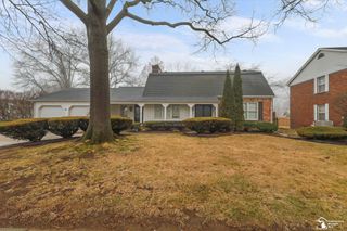 1629 Arbor Avenue, Monroe, MI 48162