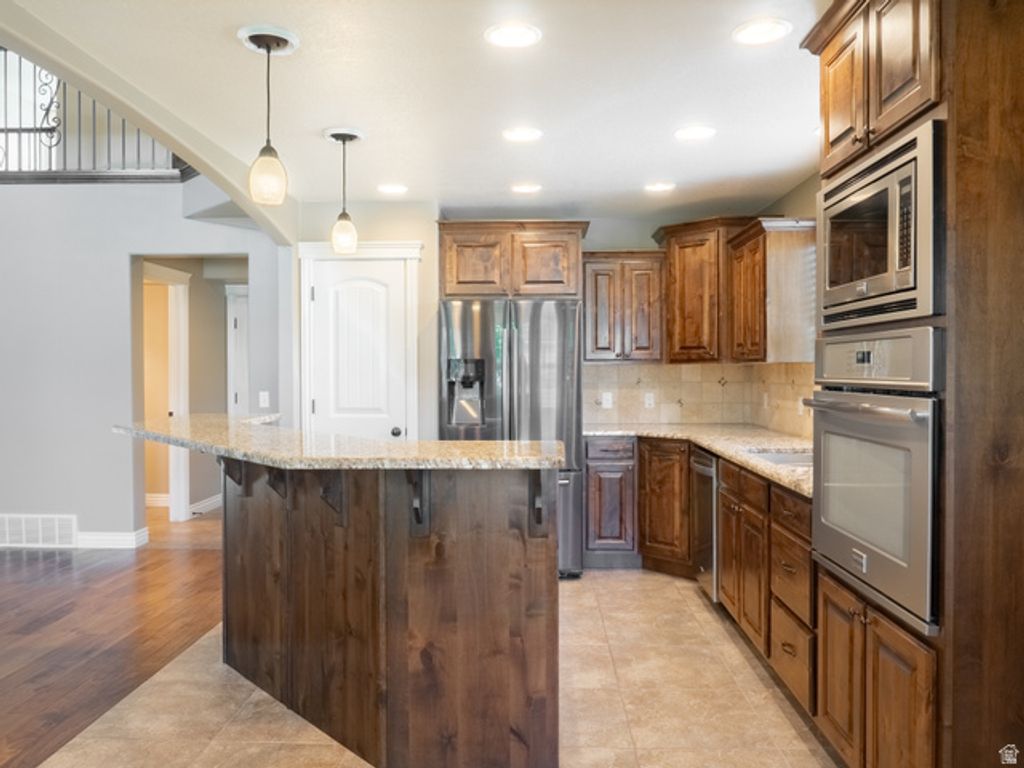2027 S DAVIS LN, West Haven, UT 84401 — photo 4