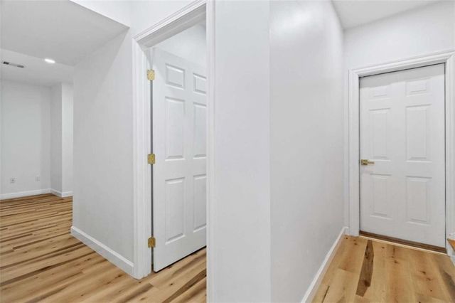 1711 Summit Glen Lane, Atlanta, GA 30329