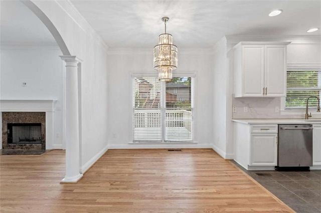 1711 Summit Glen Lane, Atlanta, GA 30329