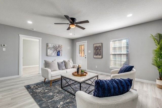 7121 Toland Street, Dallas, TX 75227